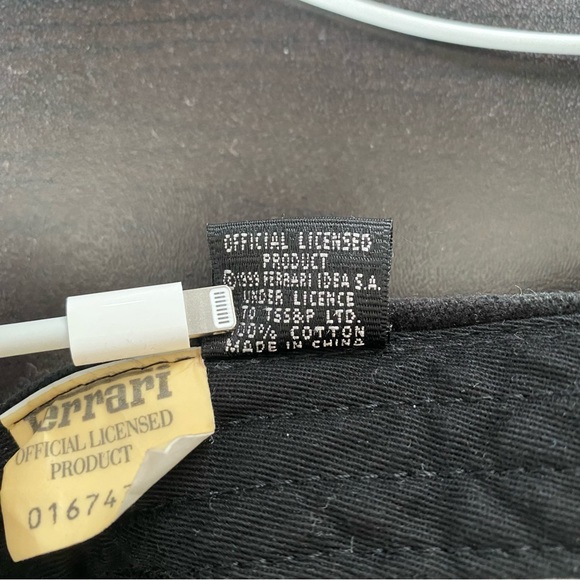 Vintage Ferrari Hat (1999) - Picture 5 of 5